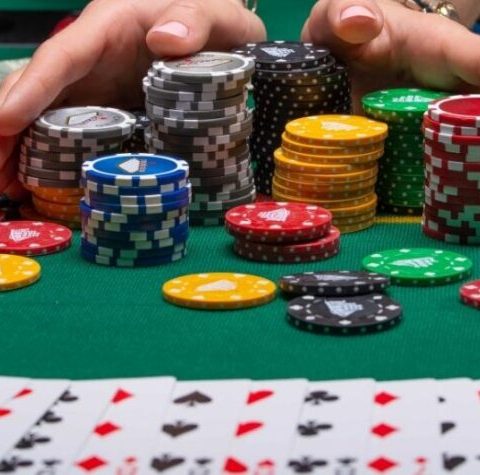 How to Enjoy Live Online Casino Games